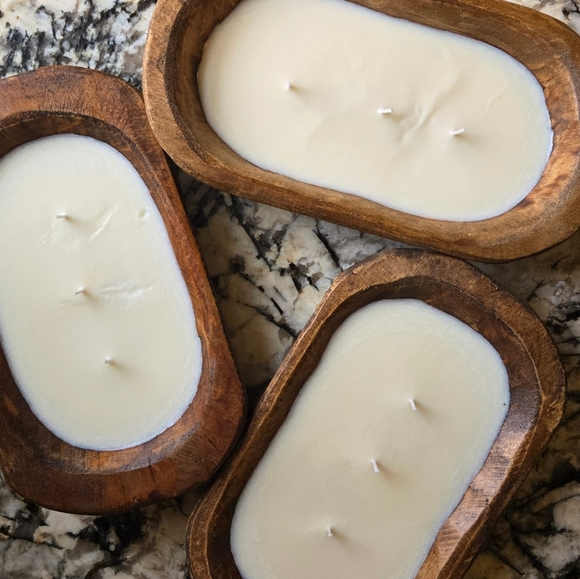 Dough bowl soy & lavender 3 wick candle. - Picture 3 of 3